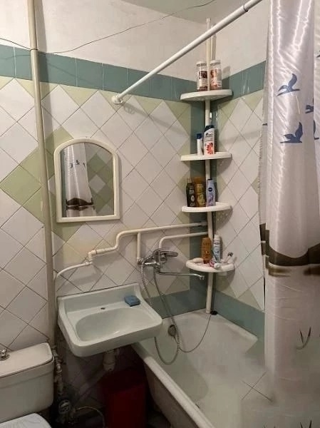 Продается 2-комнатная квартира в Ворошиловском (6)