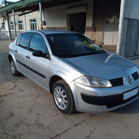 Продам Рено Меган 2005г.машина каждый