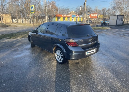 Марка: Opel Astra H
Год: 2006
Цена: (3)