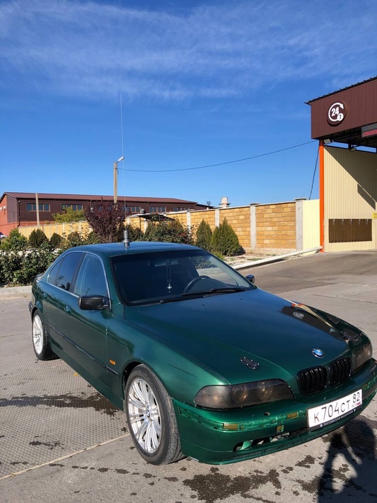 Продам БМВ,е39,2.5 бензин,механика 
Так же (5)