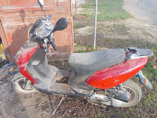 Продам. Мопед долго стоял, компрессия (2)