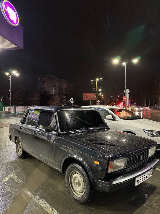 ваз 2105
Машина 2010 года в (6)