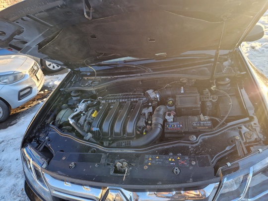 Продам Renault duster 2017г 
Объем (7)