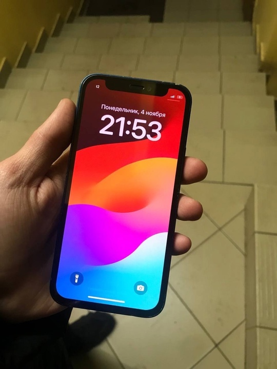 Продам iPhone 12 mini
128gb, в (2)