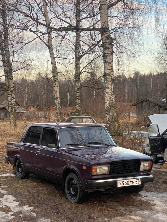 Ваз 2107 карбюратор 
1998 год