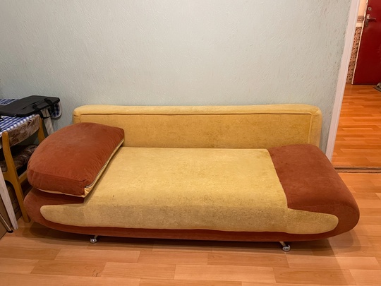 Продам Диван в хорошем состоянии