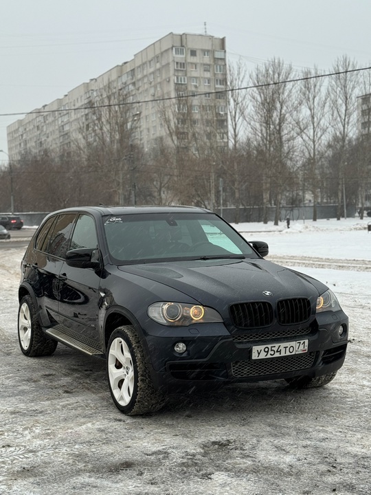 BMW X5 E70 2008год 4.8л