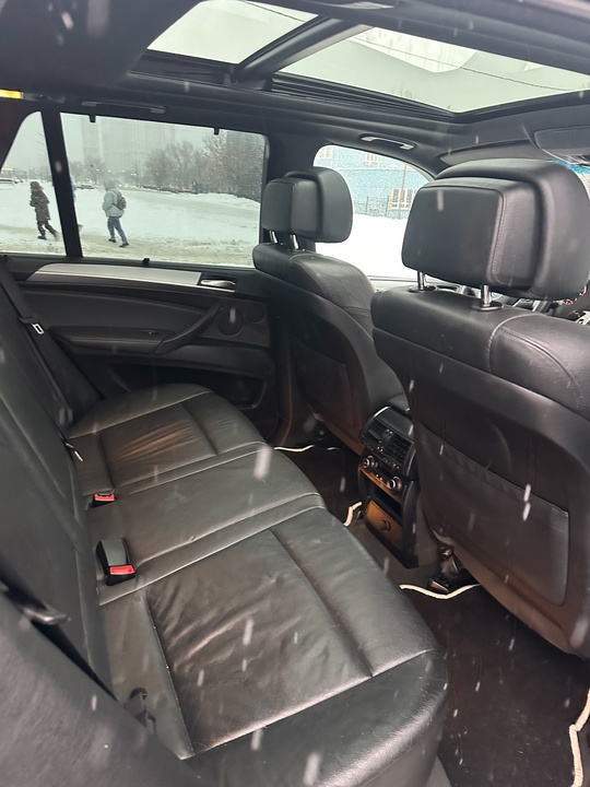 BMW X5 E70 2008год 4.8л (9)