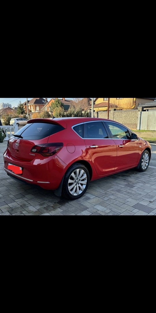 Opel Astra 1.4 AT turbo.140 (2)