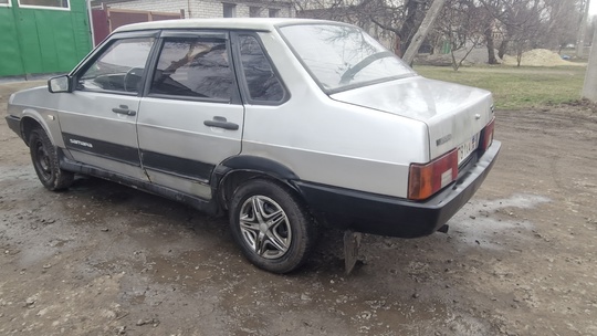 Продам ваз 21099 2002 г (1)
