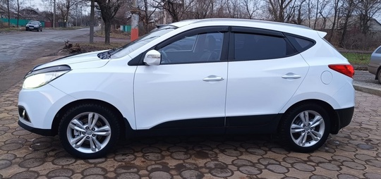 Продам ix 35 4wd 2011 (2)