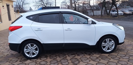 Продам ix 35 4wd 2011 (3)