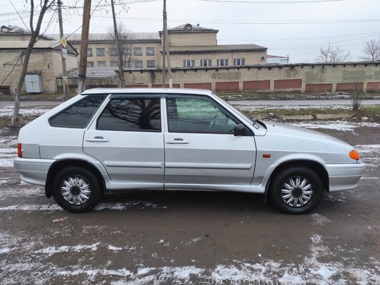 Продам ваз-2114 2014 года в (3)