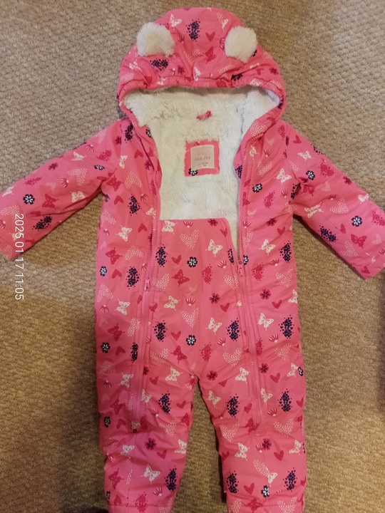 Продам детские вещи и обувь (1)