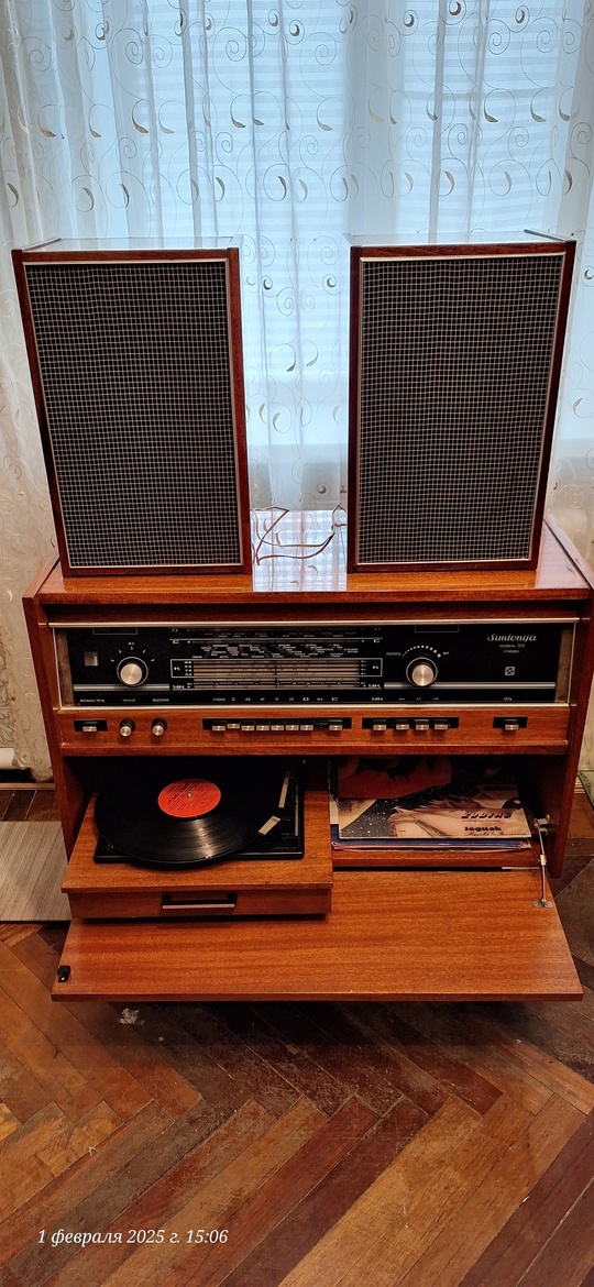 1979год.отл.состояние.всё работает.20000руб.торг.обмен.+7 959 517 98 (1)