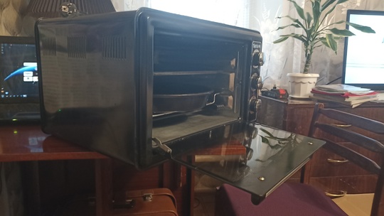 Продам духовку"Saturn",б/у,в идеальном, рабочем состоянии. (4)