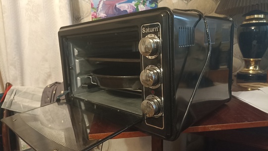 Продам духовку"Saturn",б/у,в идеальном, рабочем состоянии. (5)