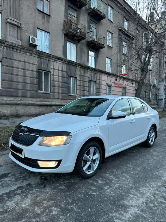 SKODA OCTAVIA A7 2014 года.
ОДИН