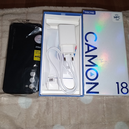 Продам телефон Tecno camon 18.