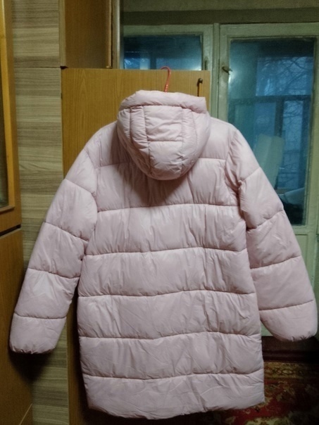 Продам новую зимнюю женскую куртку. (2)