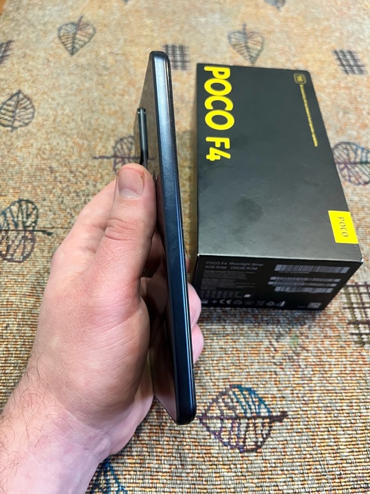 Продам отличный смартфон POCO F4 (3)
