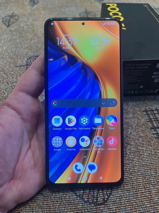 Продам отличный смартфон POCO F4 (5)
