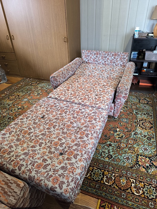 Продам Кресло-кровать, состояние нормальное, не (2)