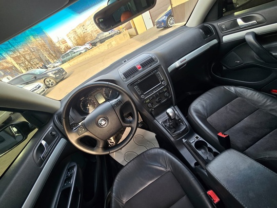 Skoda Octavia A5 Scout
2009
2.0 дизель, (6)