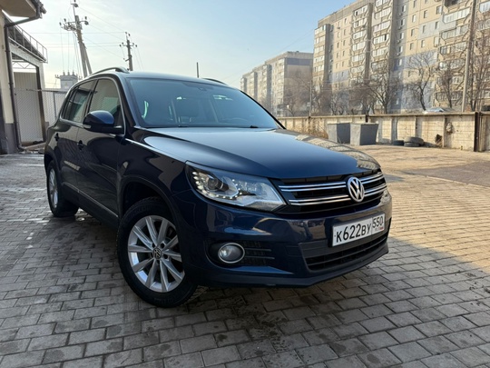 Volkswagen Tiguan 
2012
2.0 бензин, АКПП, (1)