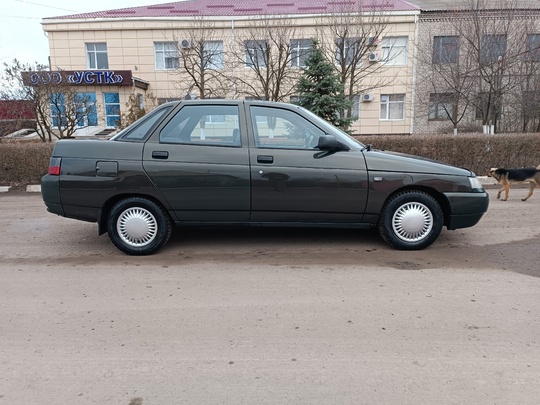Продам ВАЗ 2110. 1.6, 8 (2)