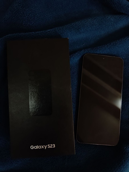 Продаю телефон Samsung s23 
8/128 (2)