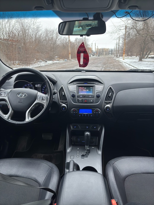 Продается Hyundai IX35 2014 года (7)