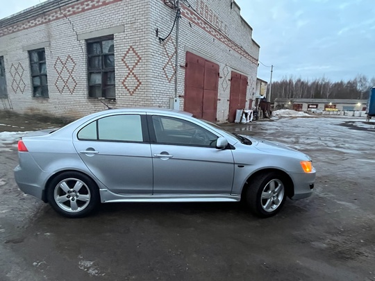 Продам Лансер Х 2007год. 
Мотор (5)