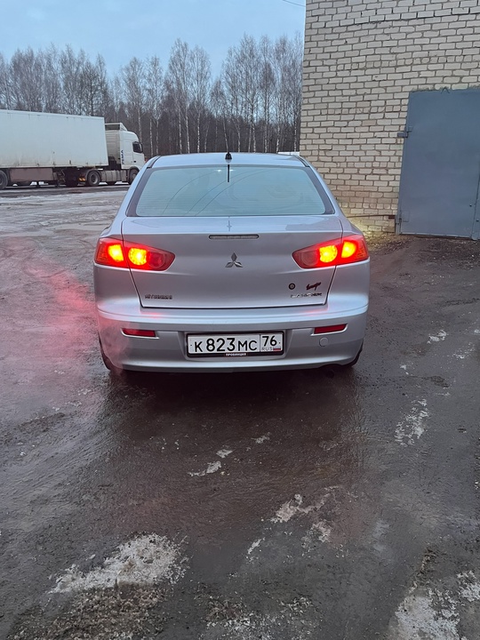 Продам Лансер Х 2007год. 
Мотор (6)