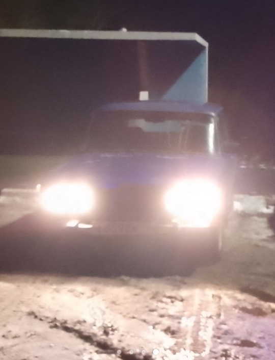 Продам ваз 2106 полностью на