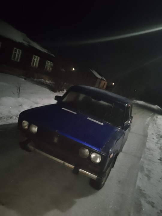 Продам ваз 2106 полностью на (1)