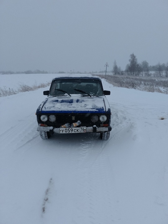 Продам ваз 2106 полностью на (2)