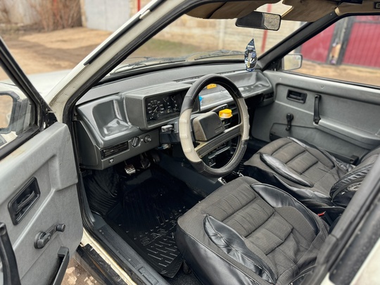 Продам ВАЗ 2109 91г 
Авто (5)