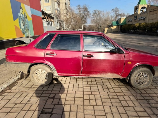 ВАЗ 21099. 2004 год
У машины (3)