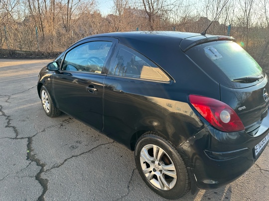 Продам Opel Corsa 2008 г. (2)