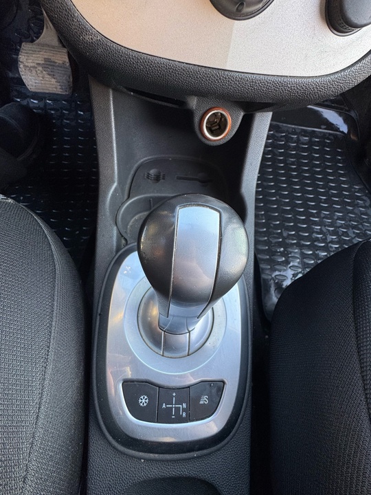 Продам Opel Corsa 2008 г. (8)
