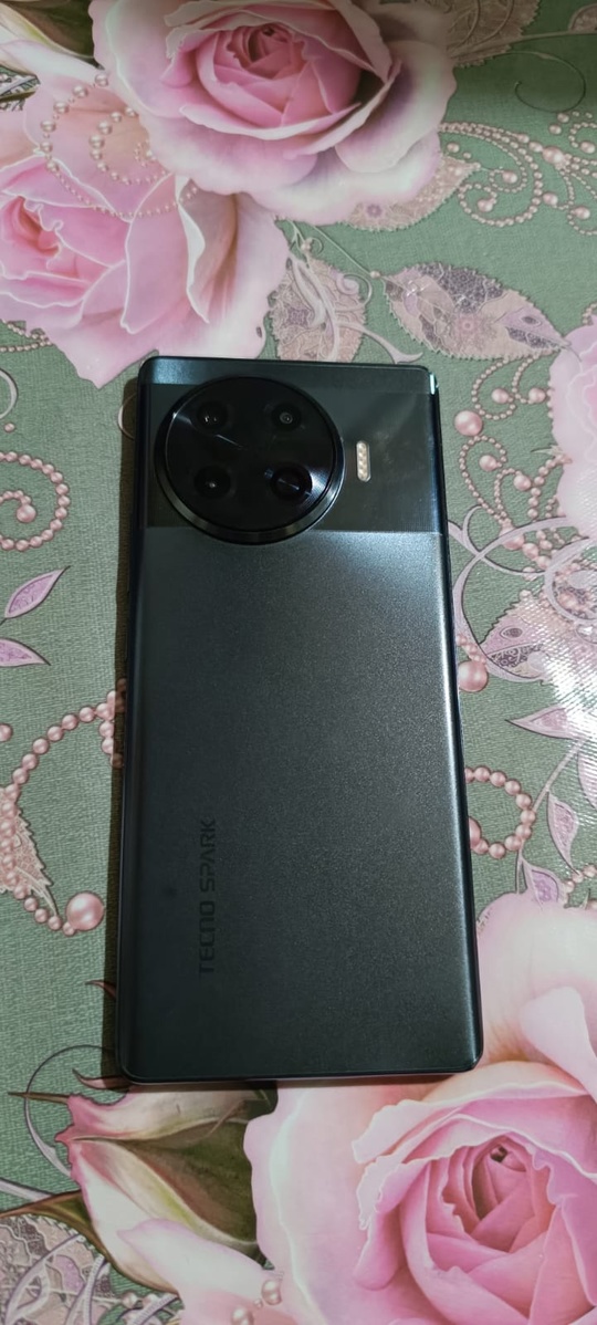 Продам телефон Tecno spark  (2)