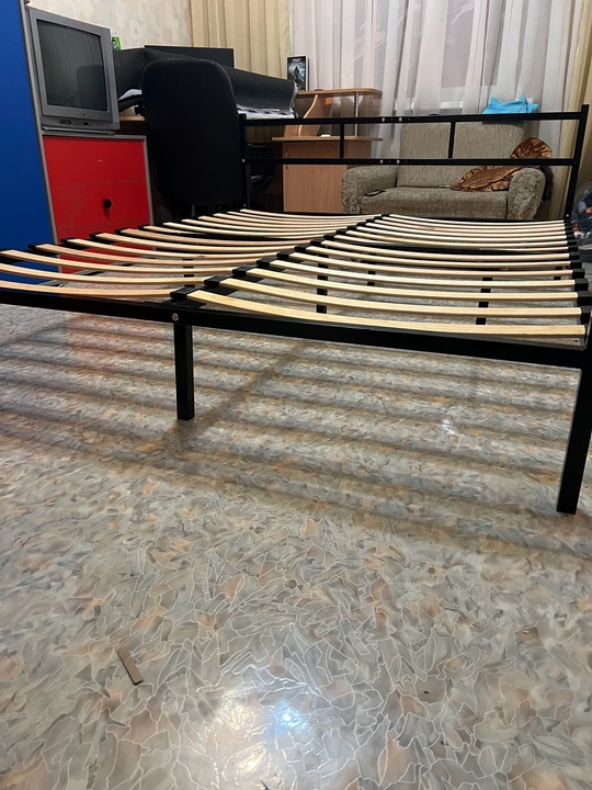 В продаже  кровать новая (8)