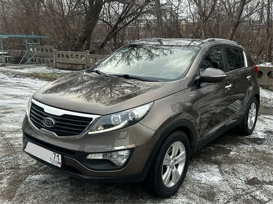 Продам Kia Sportage 2012 года (2)