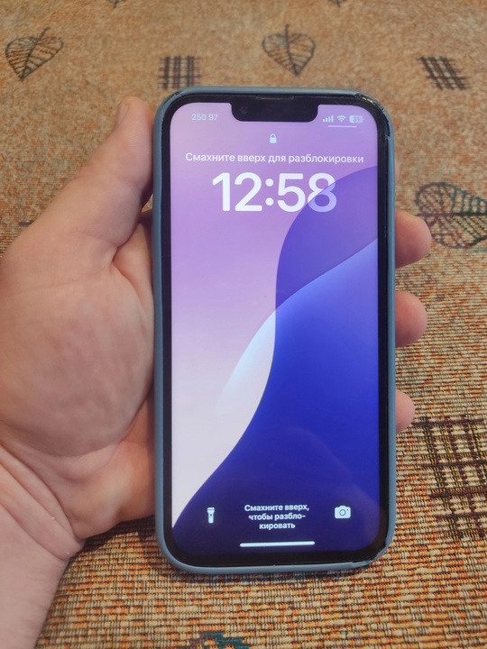 Срочно.
Продам iPhone 13 на 128 (2)