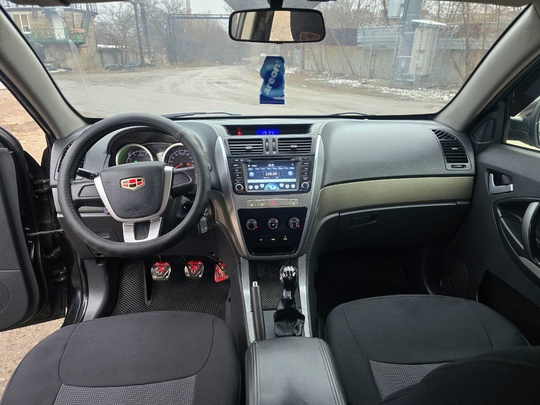 Продам Geely Emgrand X7 2014 (1)
