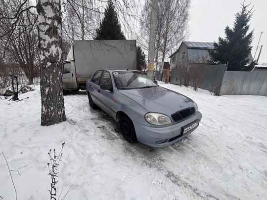 Продам/обменяю.
Дно целое, без дыр.
багажное пространство (1)