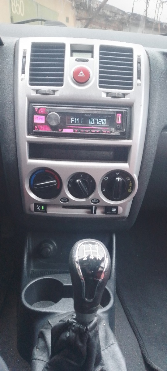 Hyundai Getz gls 1.4
2007
Бенз, механ
Комплектация: (2)