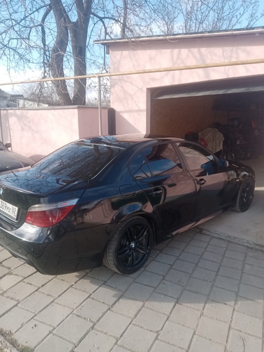 ВMW e 60. 2 литра