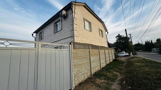 Продается жилой дом
г.Луганск, Артемовский район, (8)